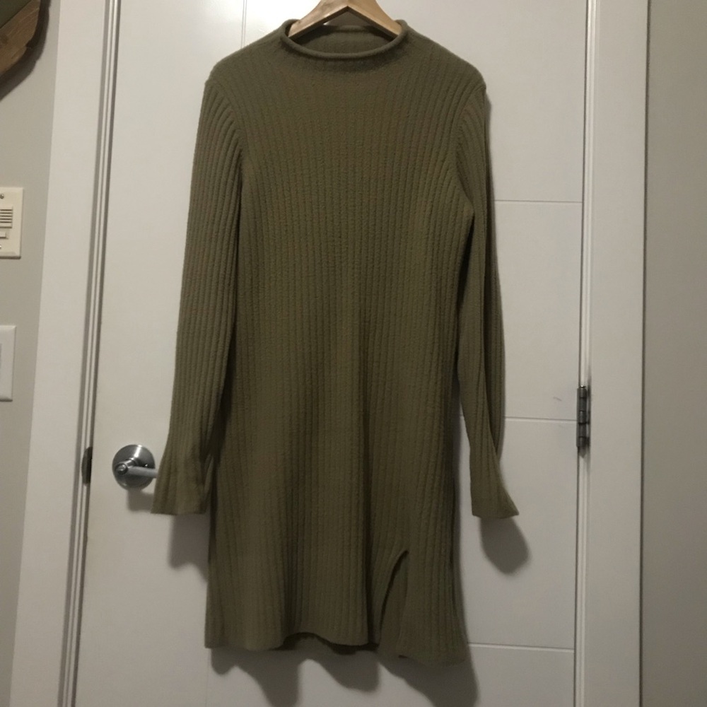 Aritzia Wilfred Free Hush Knit Olive Green Mini Dress
